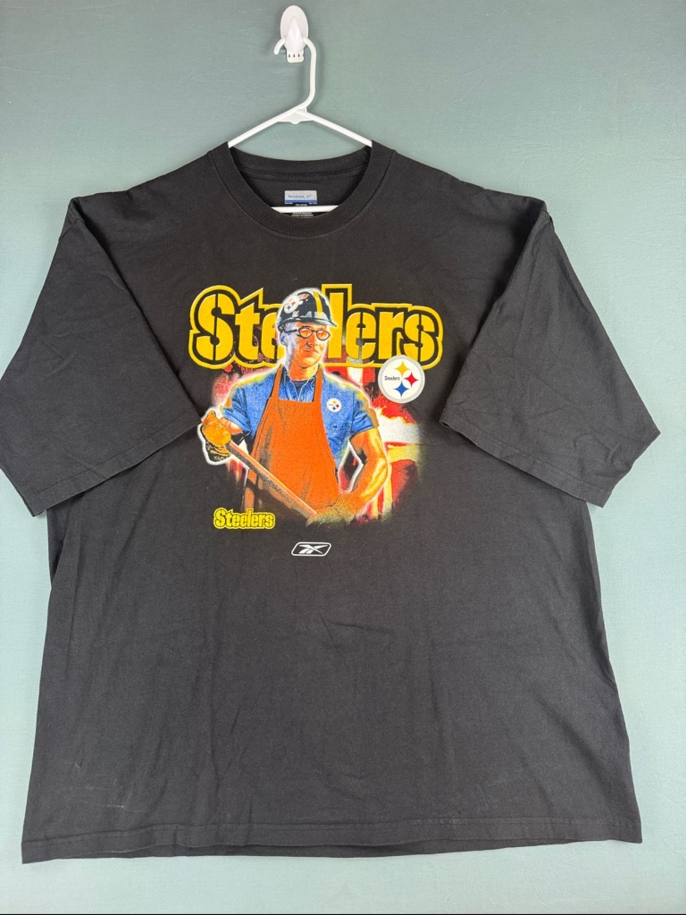 Pittsburgh Steelers Reebok Vintage Graphic Tee - Black with Yellow Logo